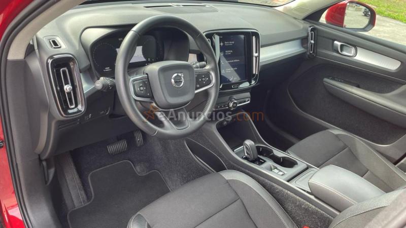 Volvo XC40 2.0 D3 BUSINESS PLUS AUTO 4WD 5P