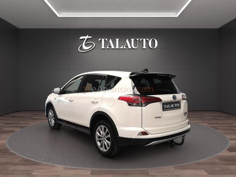 Toyota Rav4 2.5l hybrid 4WD Advance