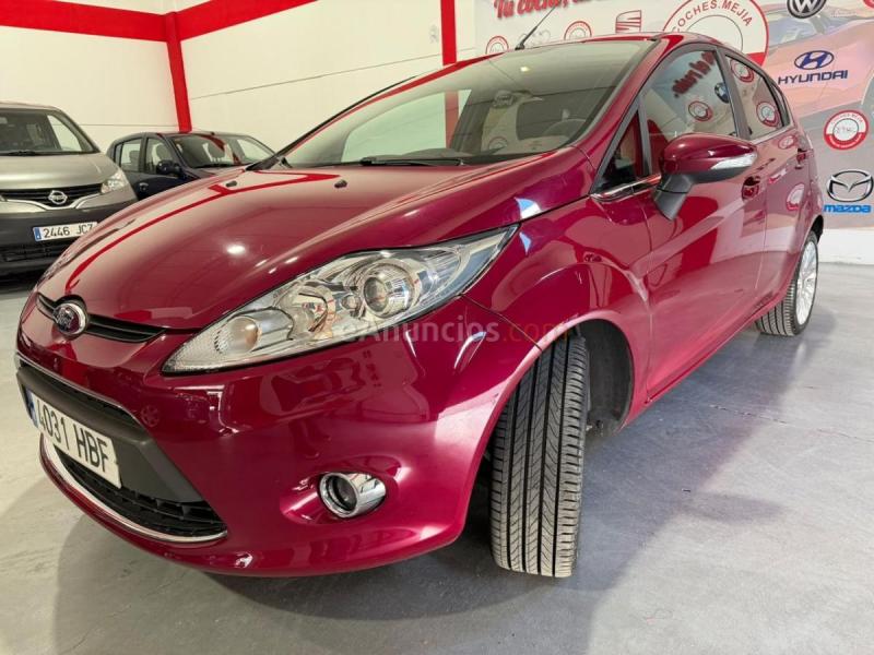 Ford Fiesta 5p Titanium 1.4 Aut. Ford Fiesta 1.4 Titanium automático,
