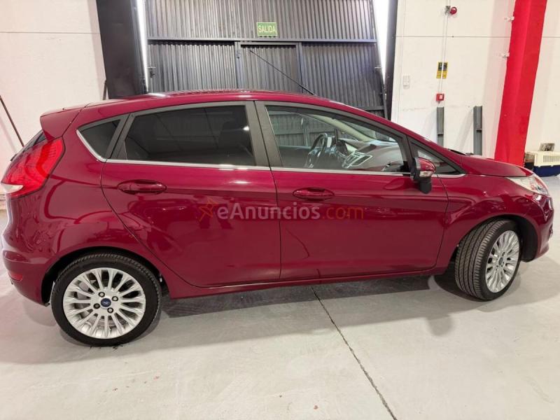 Ford Fiesta 5p Titanium 1.4 Aut. Ford Fiesta 1.4 Titanium automático,