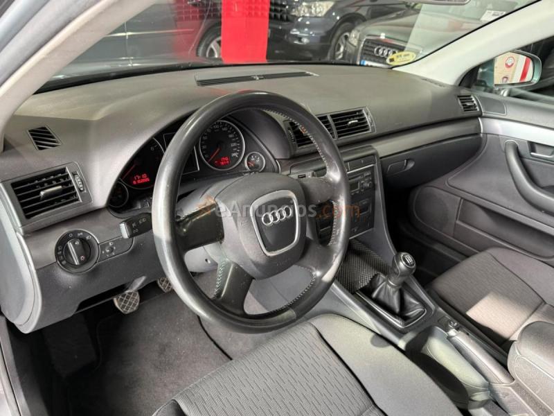 Audi A4 2.0 Audi A4 2.0 gasolina 130 CV
