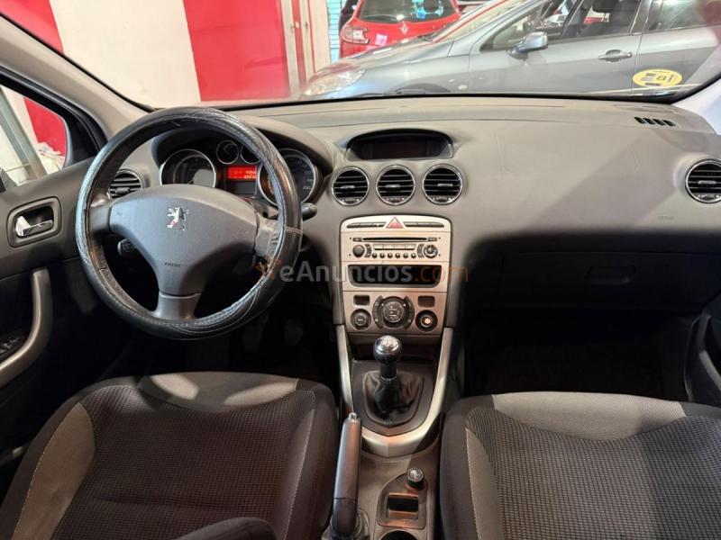 Peugeot 308 5p Premium 1.6 HDi 110 CV FAP Peugeot 308 1.6 HDi 110 FAP Premium