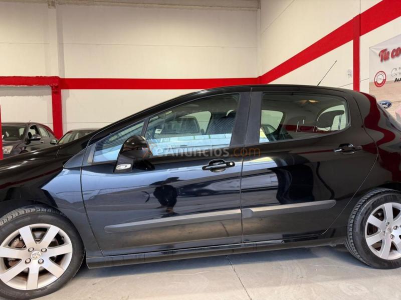 Peugeot 308 5p Premium 1.6 HDi 110 CV FAP Peugeot 308 1.6 HDi 110 FAP Premium
