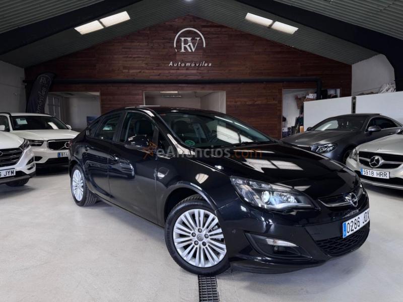Opel Astra Selective 136CV