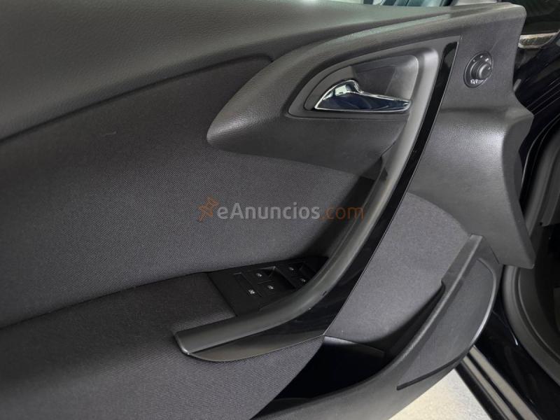 Opel Astra Selective 136CV