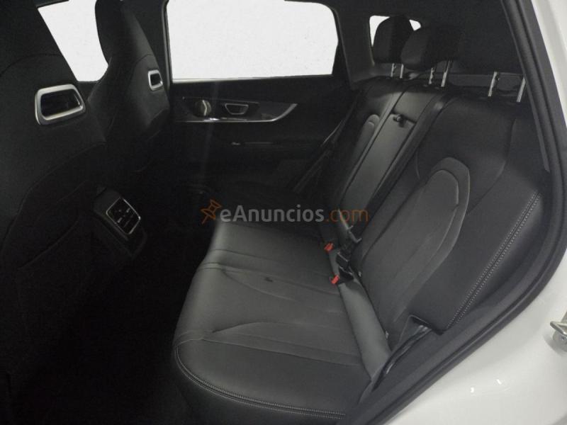 Ebro S700 1.5 TGDI PHEV Premium E-CVT