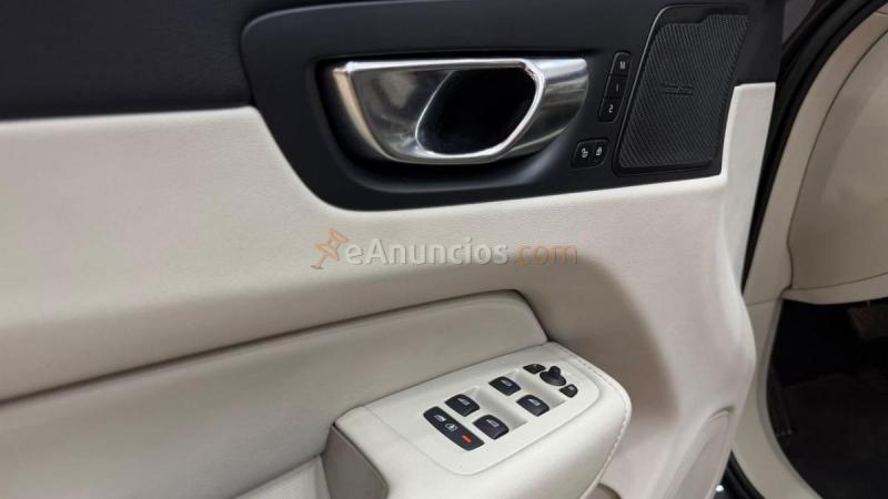 Volvo XC60 Plus Bright