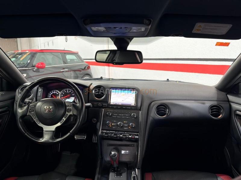 NISSAN GT-R 3.8 V6 Premium Edition