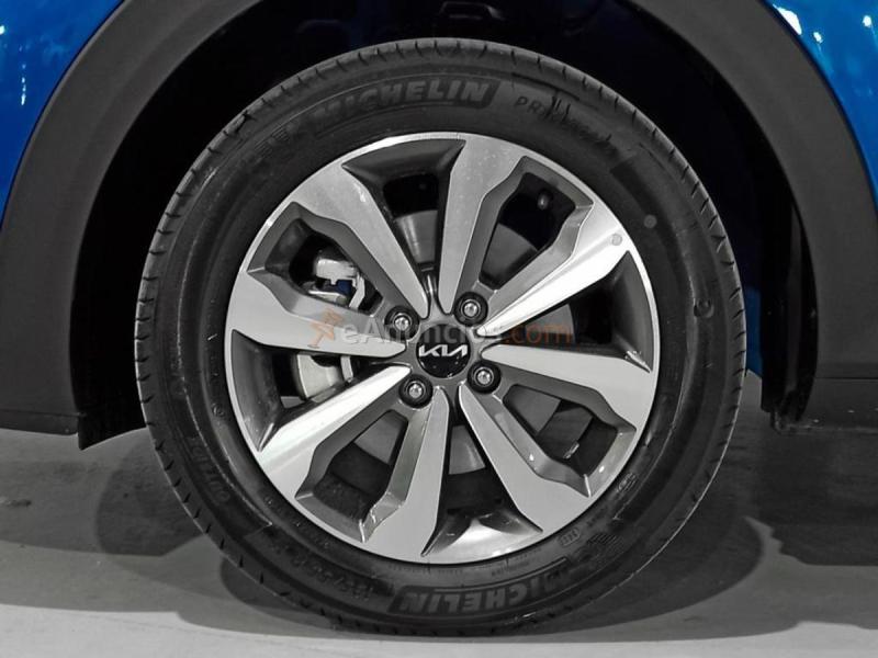Kia Stonic 1.0 T-GDi MHEV 100CV Concept