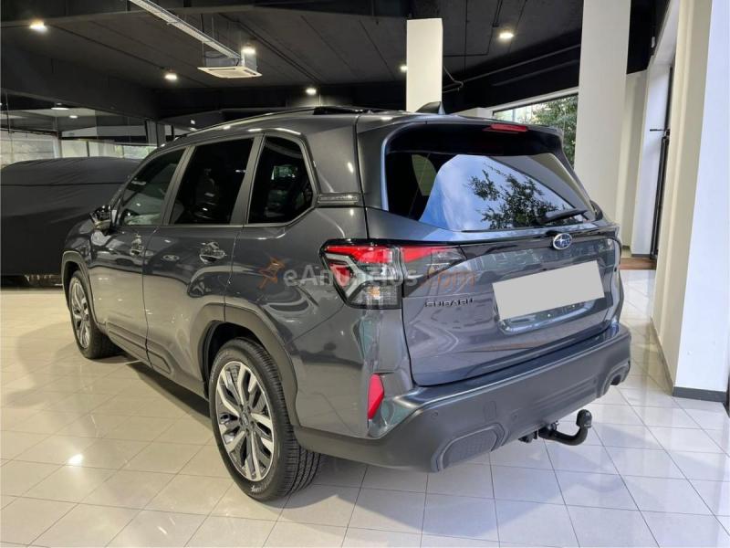 Subaru Forester 2.0i Hybrid Touring