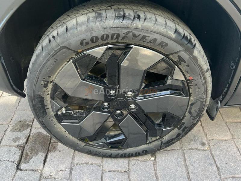 Suzuki e Vitara BEV 61KWH AUTO S3 4WD 184 5P