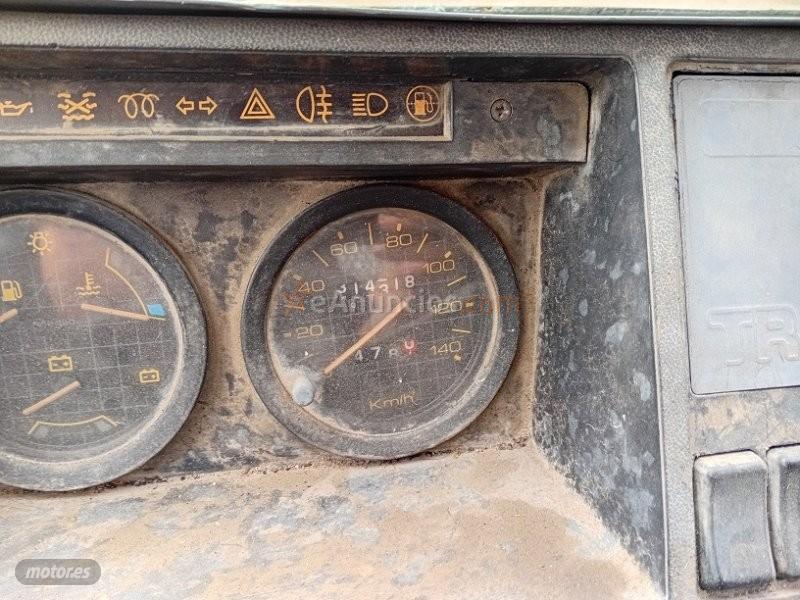 Nissan Trade TRADE 2.8 D BASCULANTE (AVERIADA). de 1988 con 314.000 Km por 2.800 EUR. en Murcia