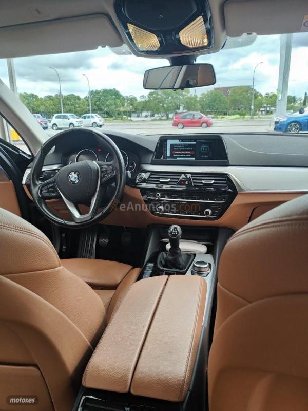 BMW Serie 5 520d de 2018 con 135.500 Km por 19.300 EUR. en Madrid