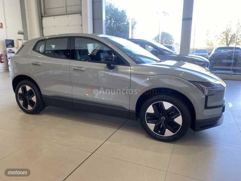 Volvo EX30 EX30 CORE P5 LONG RANGE ELECTRIC con 1 Km por 36.900 EUR. en Navarra