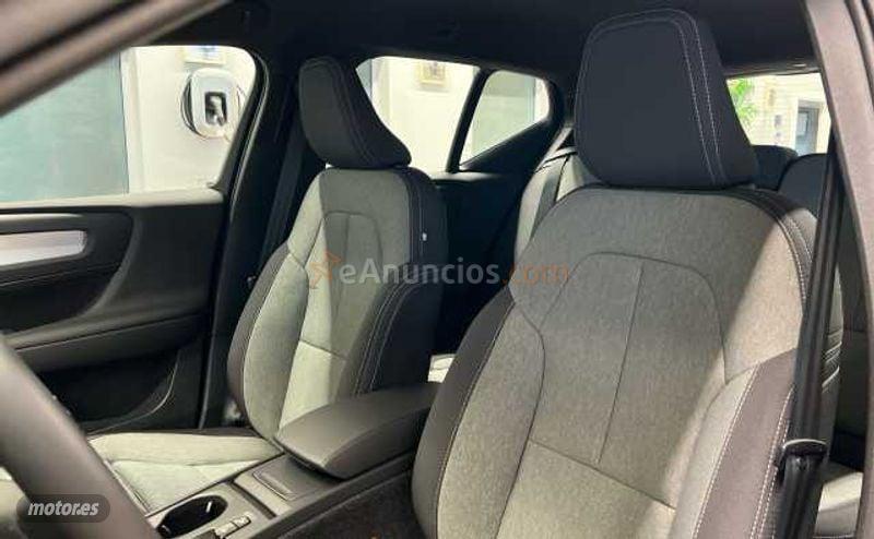 Volvo XC40 2.0 B3 MHEV CORE DCT 163 CV de 2026 con 11.522 Km por 34.500 EUR. en A Coruna