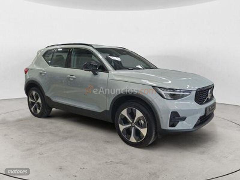 Volvo XC40 XC40 ULTRA B3 (G) MILD HYBRID DARK de 2026 con 8 Km por 40.900 EUR. en Navarra