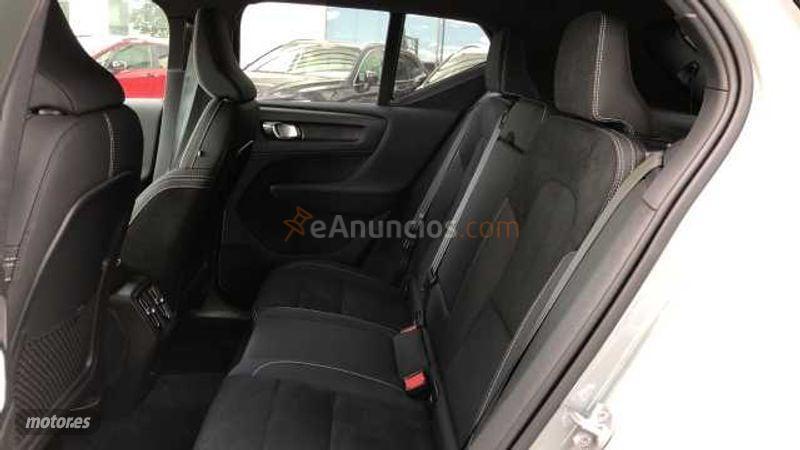 Volvo XC40 BEV RECHARGE PLUS, TWIN, ELECTRICO 5P de 2025 con 24.851 Km por 39.995 EUR. en Valladolid