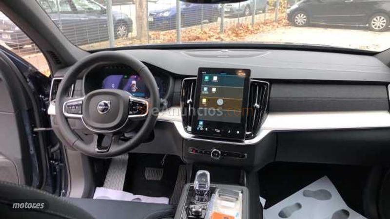 Volvo XC 90 2.0 B5 P MHEV PLUS BRIGHT AWD AUTO 250 5P 7 Plazas de 2025 con 363 Km por 69.995 EUR. en Valladolid