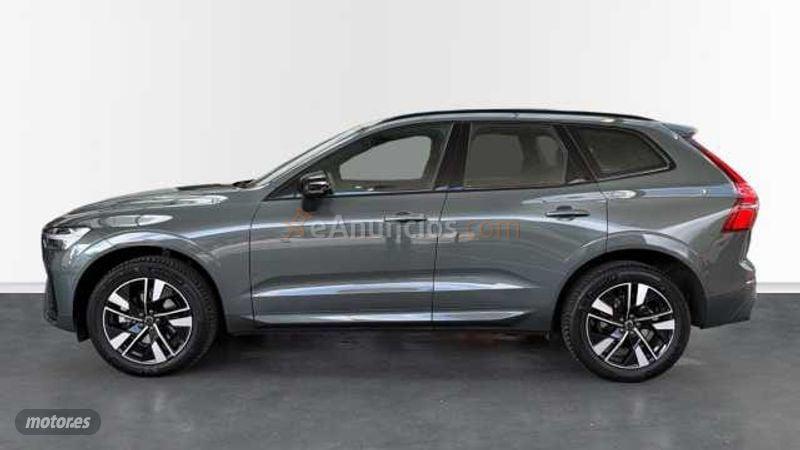 Volvo XC 60 PLUS DARK B5 GASOLINA de 2025 con 15.500 Km por 49.900 EUR. en Barcelona