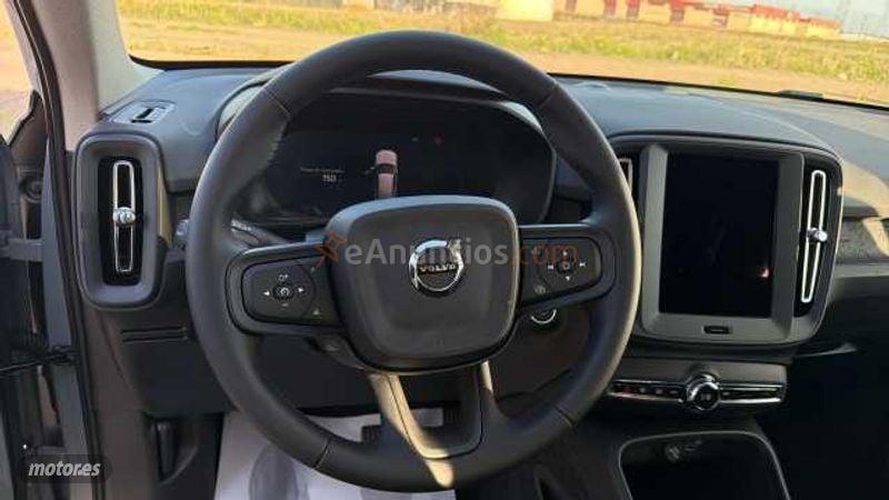 Volvo XC40 2.0 B3 MHEV ESSENTIAL DCT 163 5P de 2026 con 3.500 Km por 36.995 EUR. en Valladolid