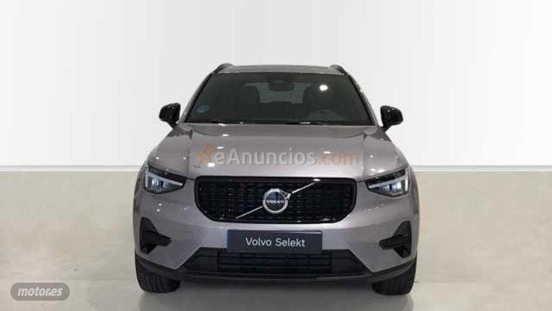Volvo XC40 2.0 B3 MHEV PLUS DARK DCT 163 5P de 2025 con 17.116 Km por 41.990 EUR. en Ourense