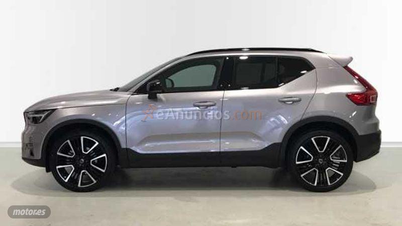 Volvo XC40 2.0 B3 MHEV PLUS DARK DCT 163 5P de 2025 con 17.116 Km por 41.990 EUR. en Ourense