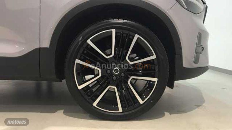 Volvo XC40 2.0 B3 MHEV PLUS DARK DCT 163 5P de 2025 con 17.116 Km por 41.990 EUR. en Ourense