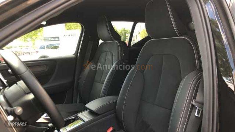 Volvo XC40 EX40 BEV 78KWH RECHARGE EXTENDED RANGE PLUS 252 5P de 2023 con 37.700 Km por 32.995 EUR. en Valladolid
