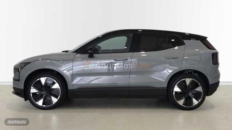 Volvo EX30 EX30 PLUS SINGLE MOTOR EXTENDED RANGE ELECT de 2024 con 5.089 Km por 32.990 EUR. en Ourense