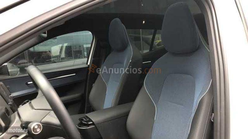 Volvo EX30 BEV 69KWH SINGLE MOTOR EXT. RANGE ULTRA 5P de 2024 con 34.220 Km por 32.495 EUR. en Valladolid