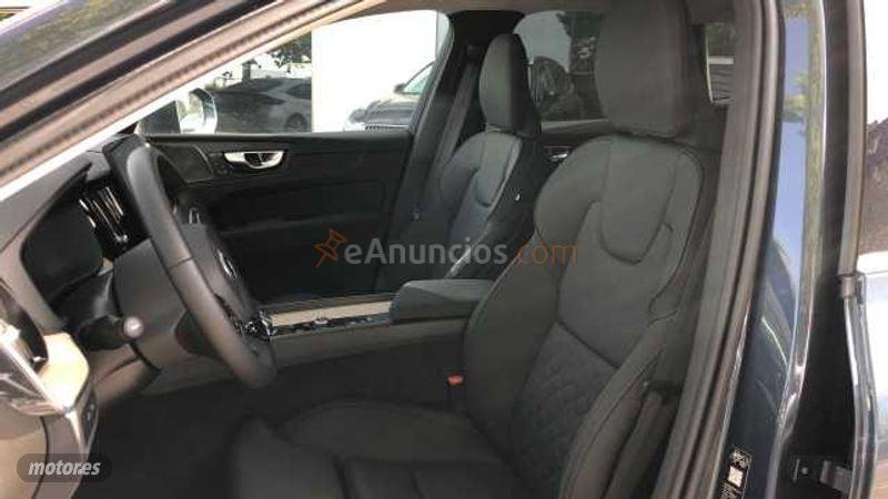 Volvo XC 60 2.0 B5 P MHEV PLUS BRIGHT AUTO 4WD 250 5P de 2025 con 35.283 Km por 54.995 EUR. en Valladolid