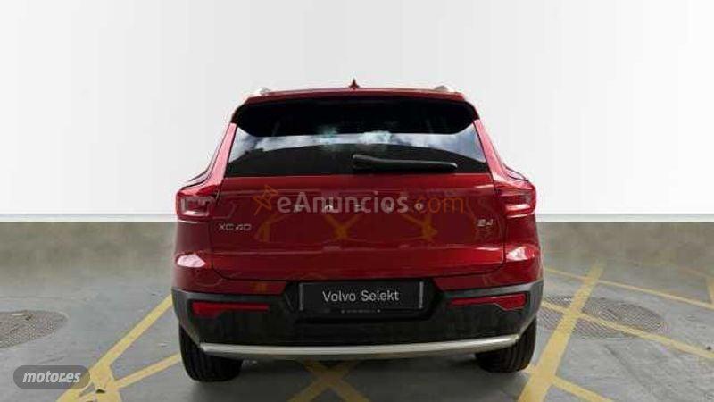 Volvo XC40 Core, B4, Gasolina de 2024 con 27.500 Km por 29.500 EUR. en Barcelona