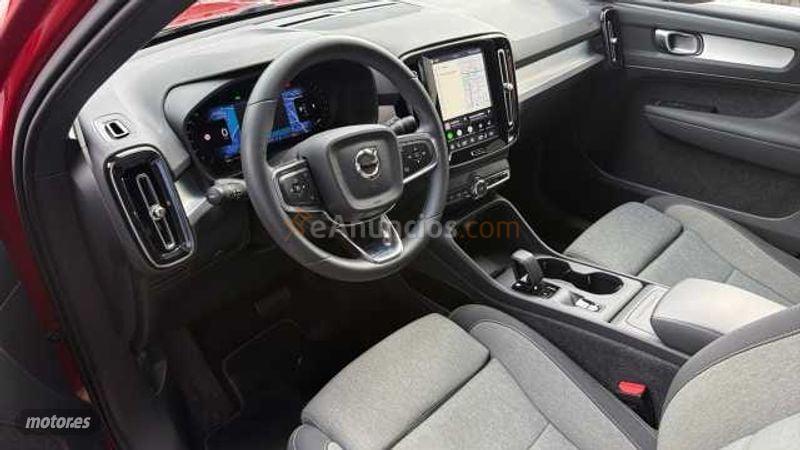 Volvo XC40 Core, B4, Gasolina de 2024 con 27.500 Km por 29.500 EUR. en Barcelona