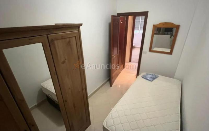 Alquilo piso en zona Macarena Sevilla 420 euros