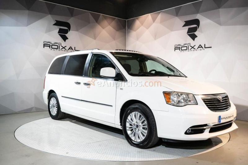 Lancia Voyager 2.8 CRD 163 CV Gold Plus ESPECTACULAR UNIDAD