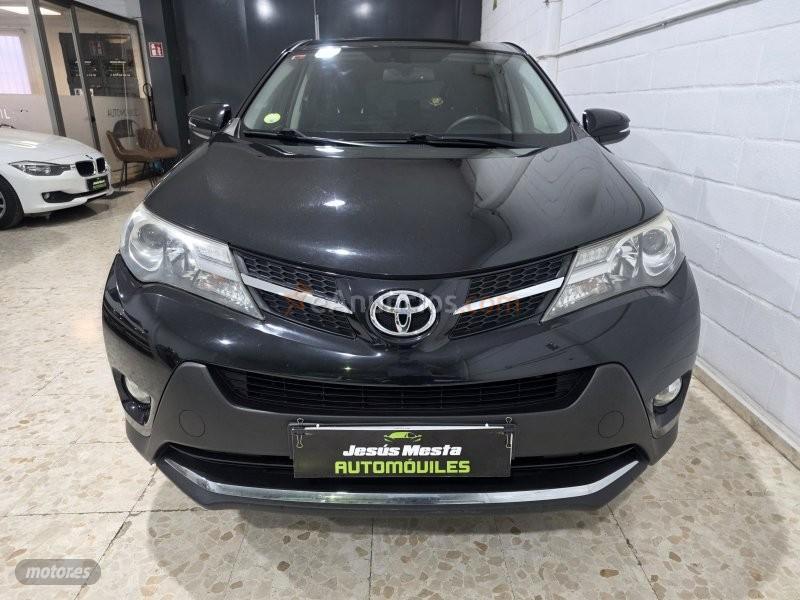 Toyota RAV 4 D4d 150 cv 4x4 de 2014 con 198.900 Km por 14.500 EUR. en Sevilla
