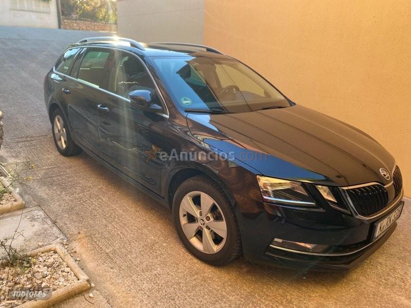 Skoda Octavia Combi, Style Business de 2019 con 147.000 Km por 13.000 EUR. en Alicante