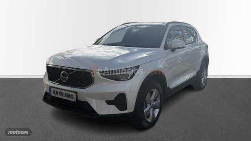 Volvo XC40 Essential, B3 Mild hybrid, Gasolina de 2025 con 6.372 Km por 34.995 EUR. en Valladolid