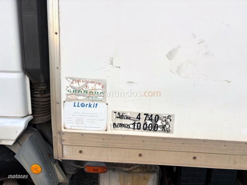 Iveco Eurocargo 6.0 TD CAJA CERRADA PLATAFORMA ELEVADORA-KLIMA AC de 2005 con 1.000.000 Km por 4.900 EUR. en Granada