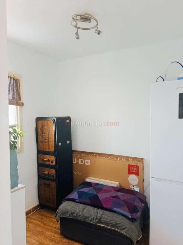 Un apartamento de un dormitorio en la primera planta, decorado con mucho gusto.