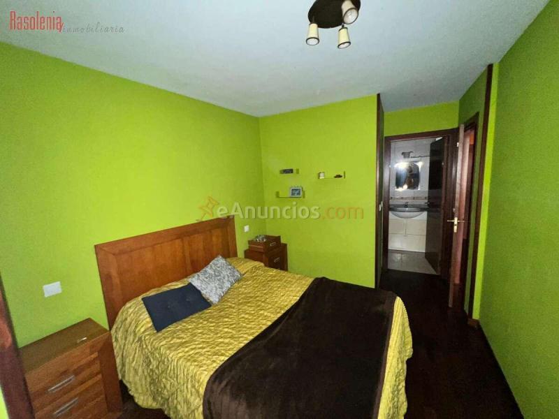 Vivienda en venta en Pontedeume – 3 dormitorios, 2 baños y garaje