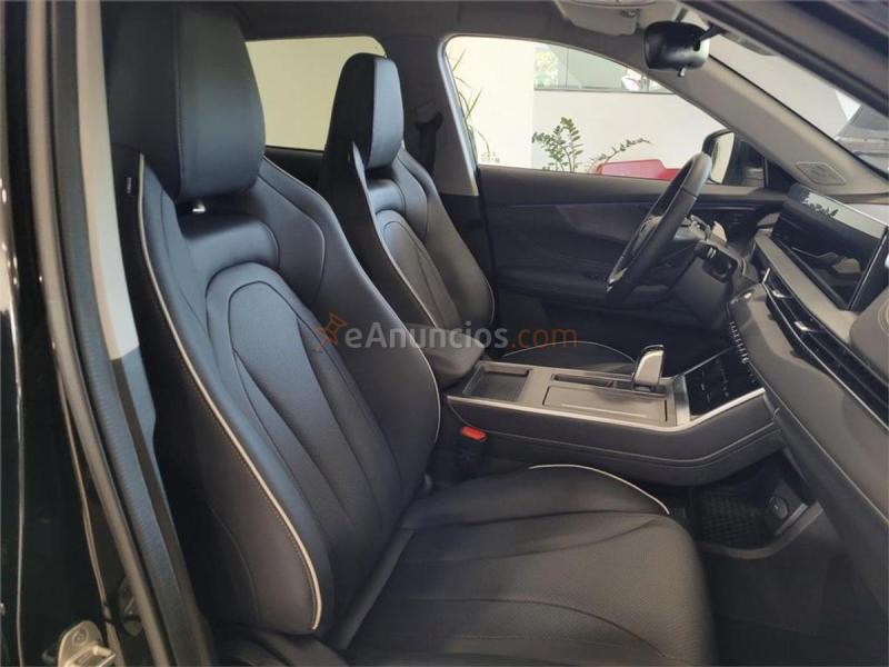 Ebro S400 1.5 DHE HEV Excellence CVT