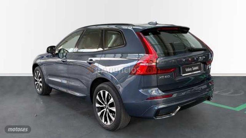 Volvo XC 60 PLUS B4 DIESEL AWD de 2023 con 66.789 Km por 36.500 EUR. en Barcelona