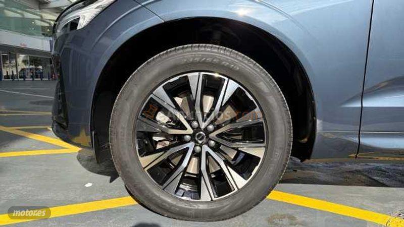 Volvo XC 60 PLUS B4 DIESEL AWD de 2023 con 66.789 Km por 36.500 EUR. en Barcelona